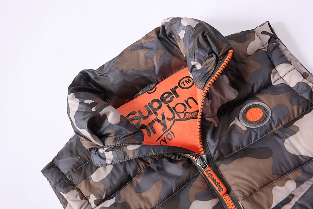 HT-EQ-MJ226-1款羽絨馬甲細(xì)節(jié)展示 HT-EQ-MJ226-1款羽絨馬甲細(xì)節(jié)展示