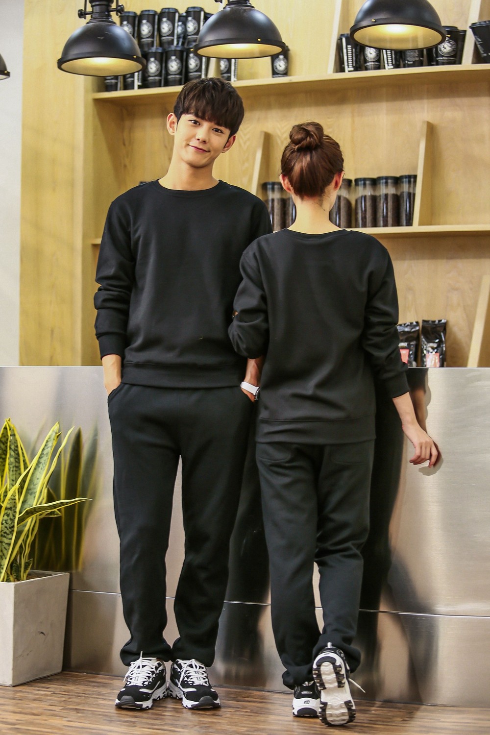 純色圓領衛(wèi)衣7色 純色圓領衛(wèi)衣7色