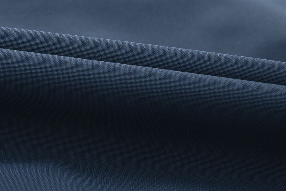 沖鋒衣細節(jié)展示