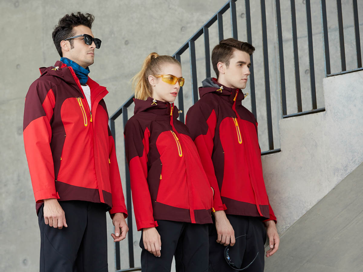 沖鋒衣模特上身展示效果圖 沖鋒衣模特上身展示效果圖